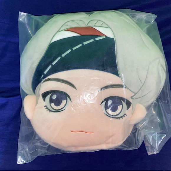 BTS Tiny Tan Blanket Cushion Pillow Mic Drop Taehyung - Picture 1 of 2